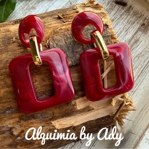 Cherry red swirl retro overswized Earrings - Picture 1 of 1